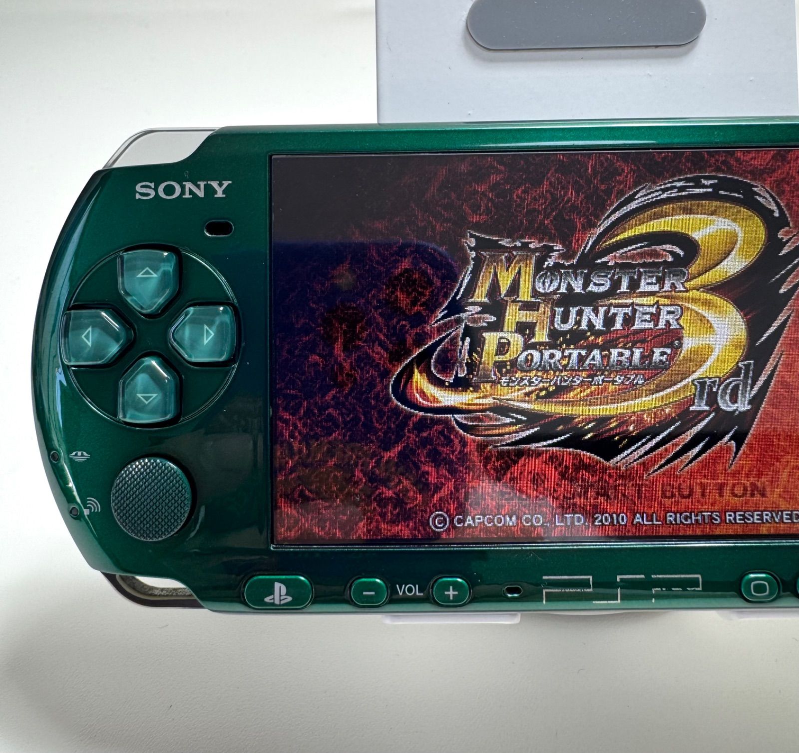 PSP 3000型 セット 希少】PSP-3000 フルラミネートIPS すぐ遊べるセット HW072 - メルカリ