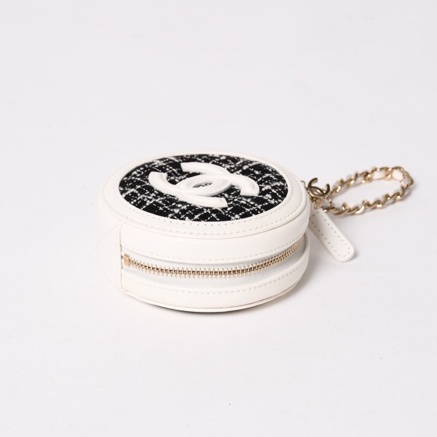 新品同様品 CHANEL シャネル ラウンドチェーンポーチ ココマーク
