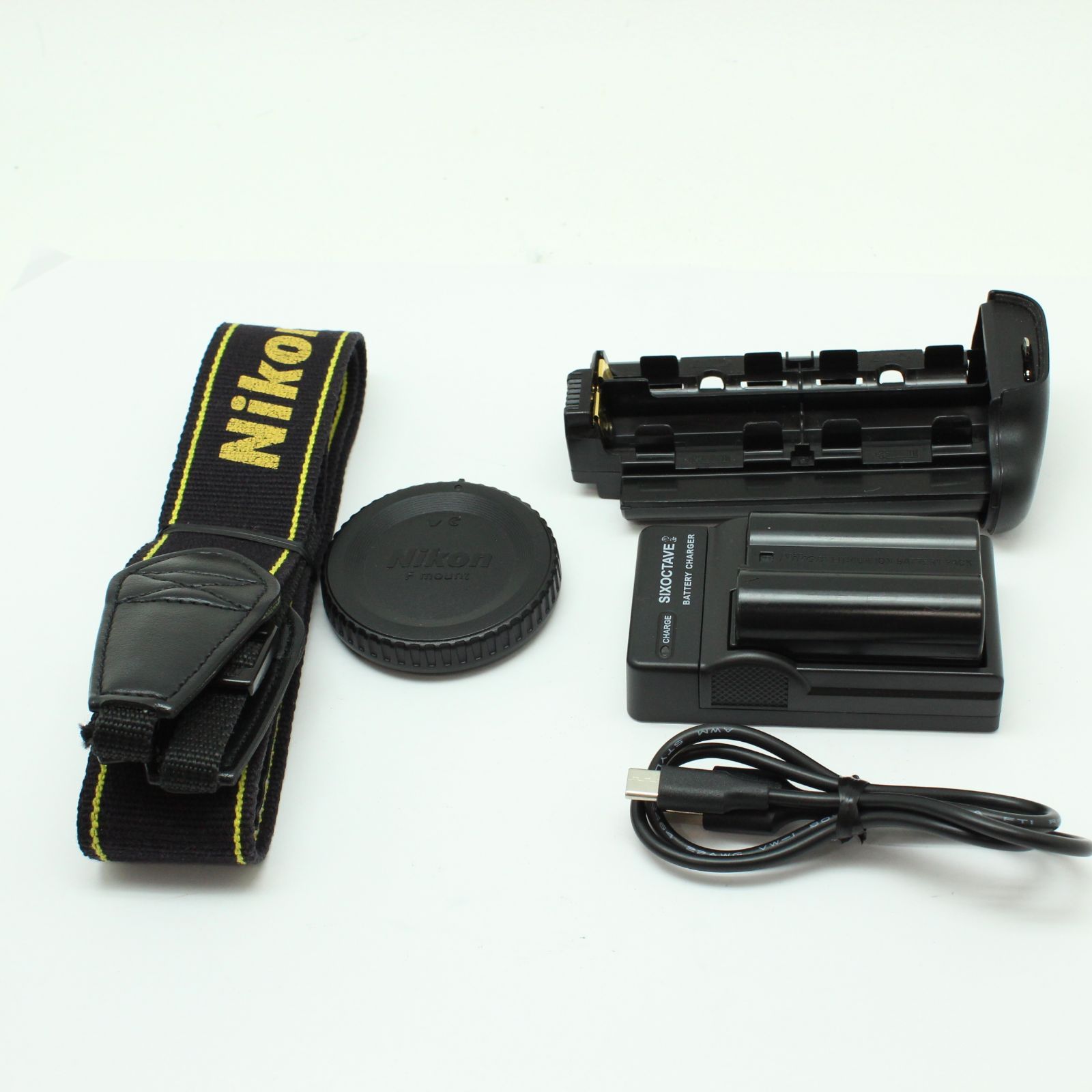 Nikon D600グリップ付き - メルカリ