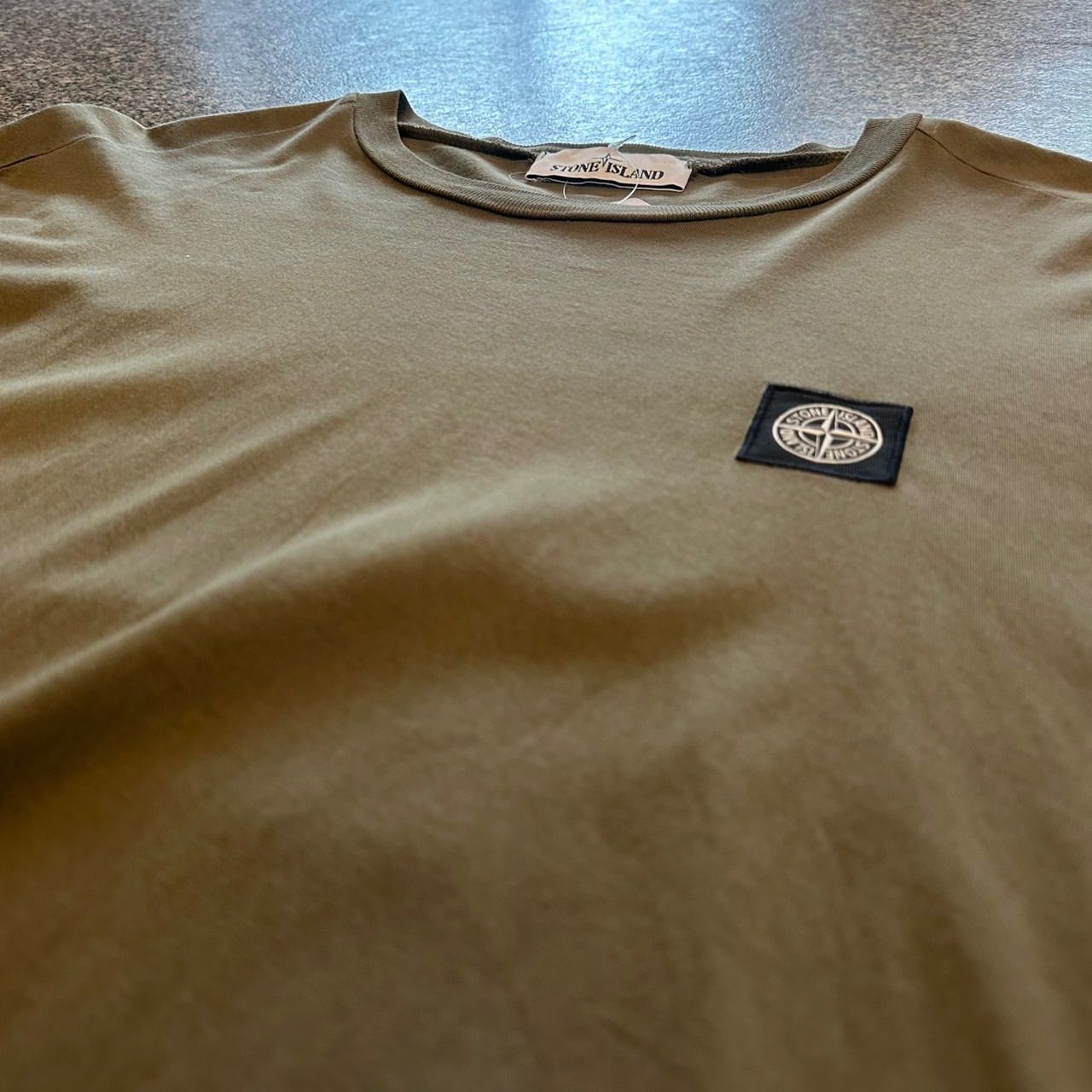 stone island ロゴTee 胸刺繍 カーキ stoneisland ストーンアイランド