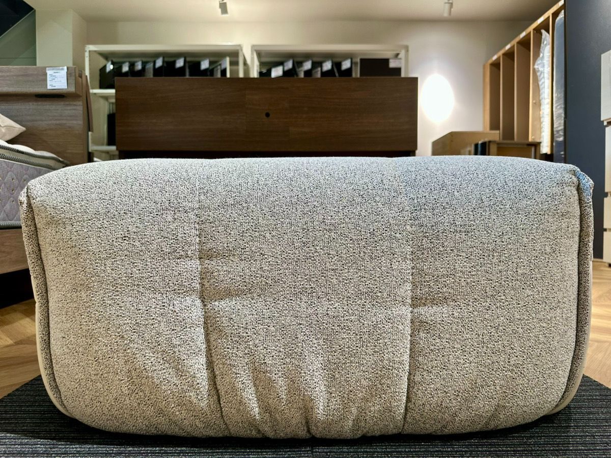 ligne リーン・ロゼ roset D-07016 Ligne Roset ロゼブリガンタン パフ