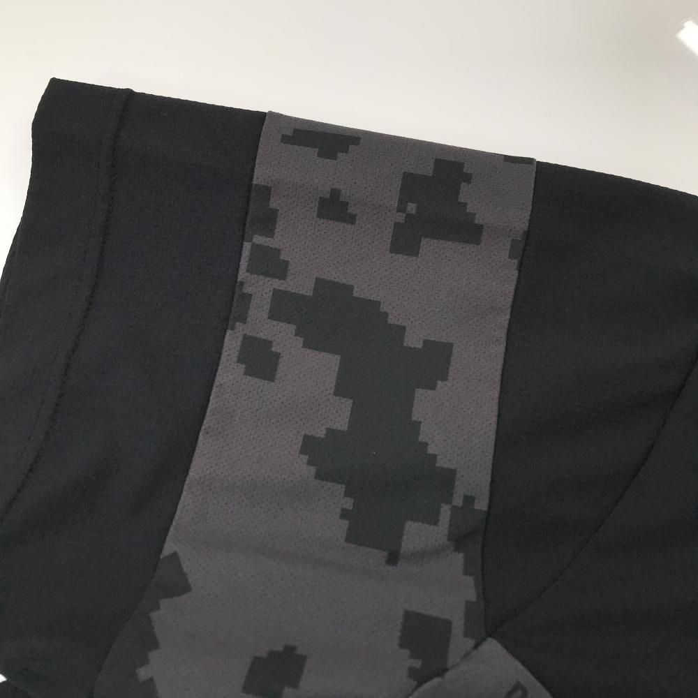 ニューバランスゴルフ 半袖ハイネックシャツ 黒×グレー 一部柄 ロゴ