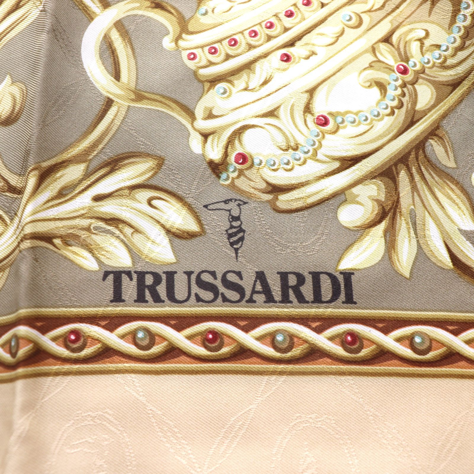 TRUSSARDI トラサルディ 大判スカーフ シルク調 ベージュ ゴールド 
