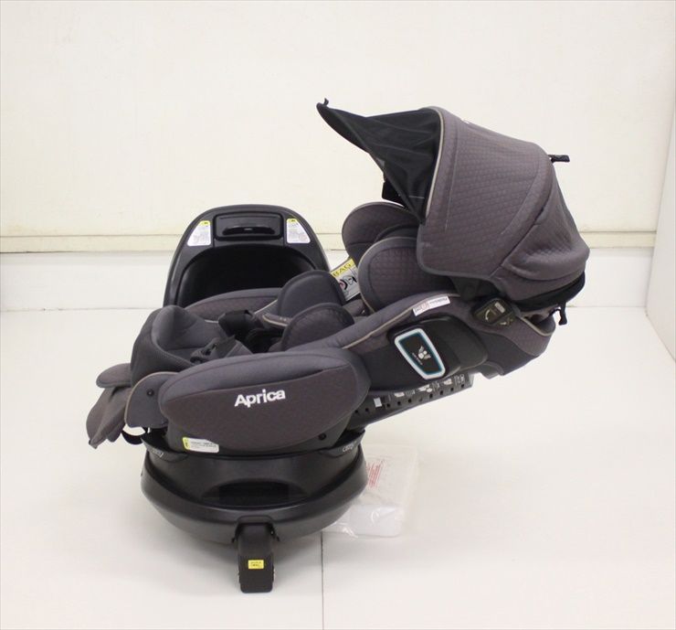 フラディア グロウ ISOFIX 360°セーフティー プレミアム シルバーパール 2068670 アップリカ 新安全基準R129適合 クリーニング済み C8828910