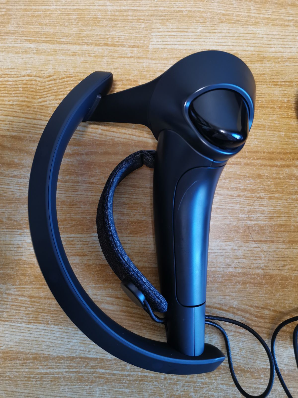VALVE INDEX コントローラー 左右セット 中古 やや傷あり- メルカリ