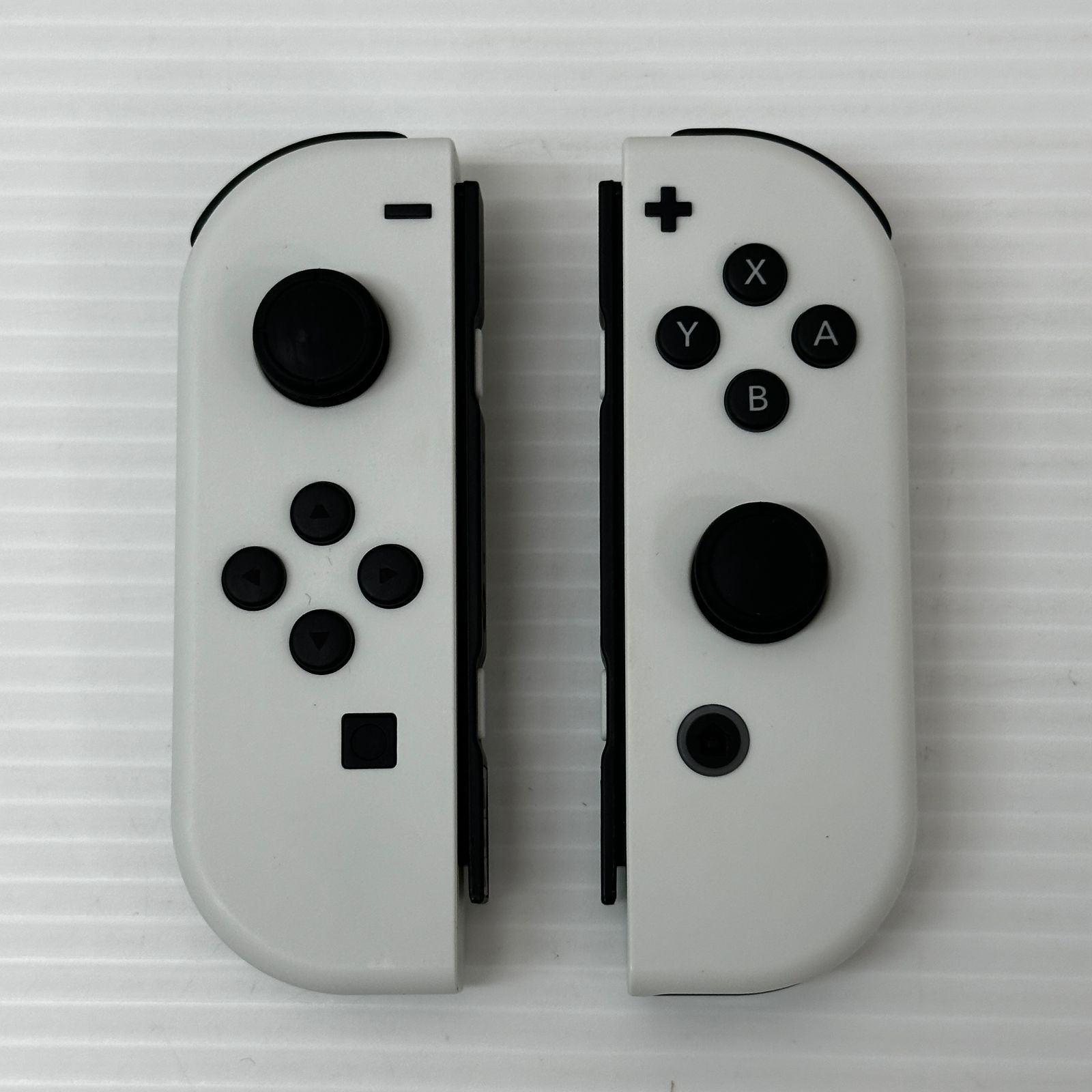 ⑦ Nintendo Switch（有機ELモデル） Joy-Con(L)/(R) ホワイト 中古品