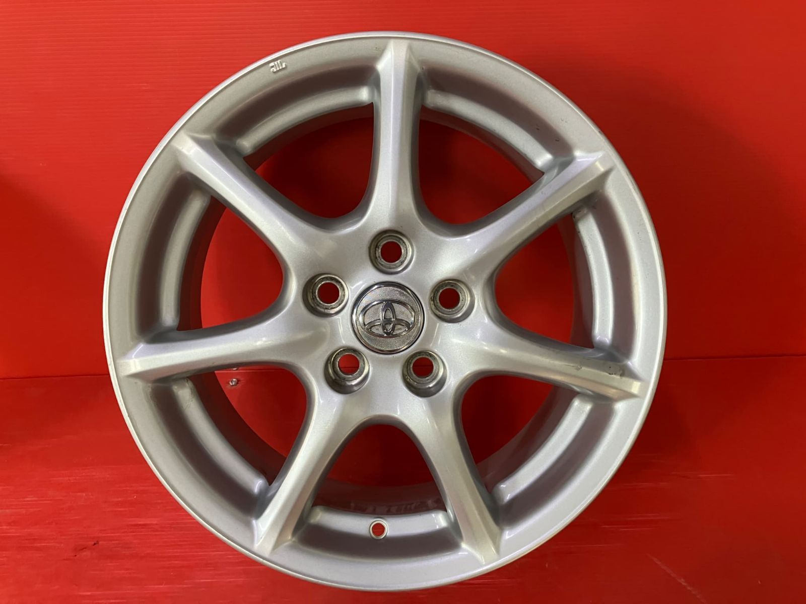 中古ホイール[17x7.0+50 114.3/5H トヨタ エスティマ純正] 4本SET