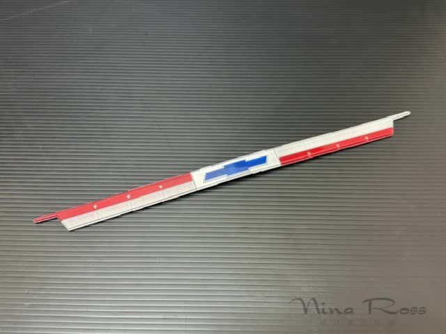 1964 64 シボレー インパラ トランクエンブレム インサート 新品