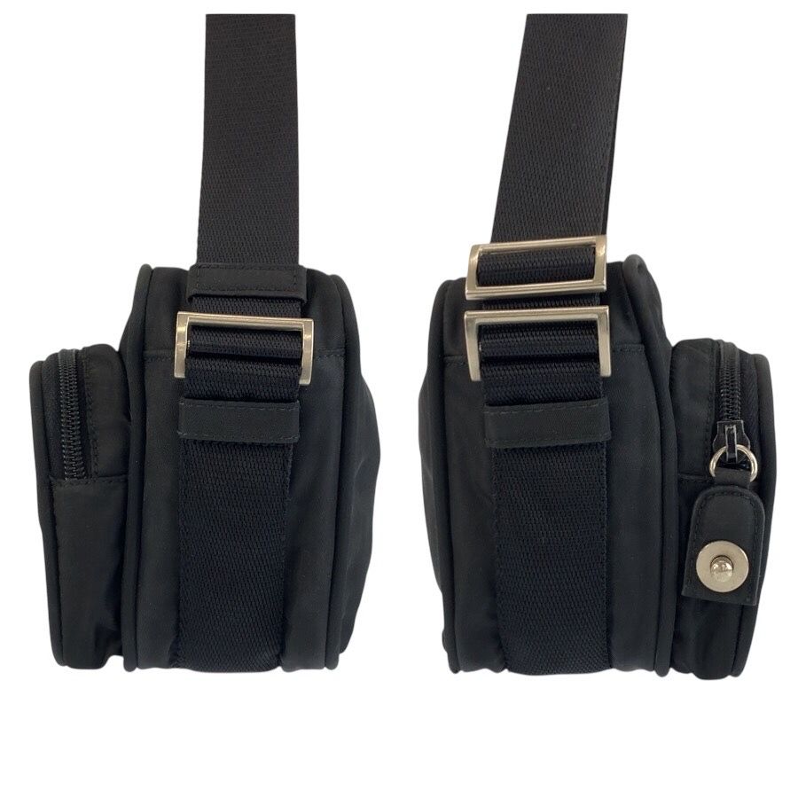 PRADA プラダ テスート 三角ロゴプレート ブラック 黒 シルバー金具