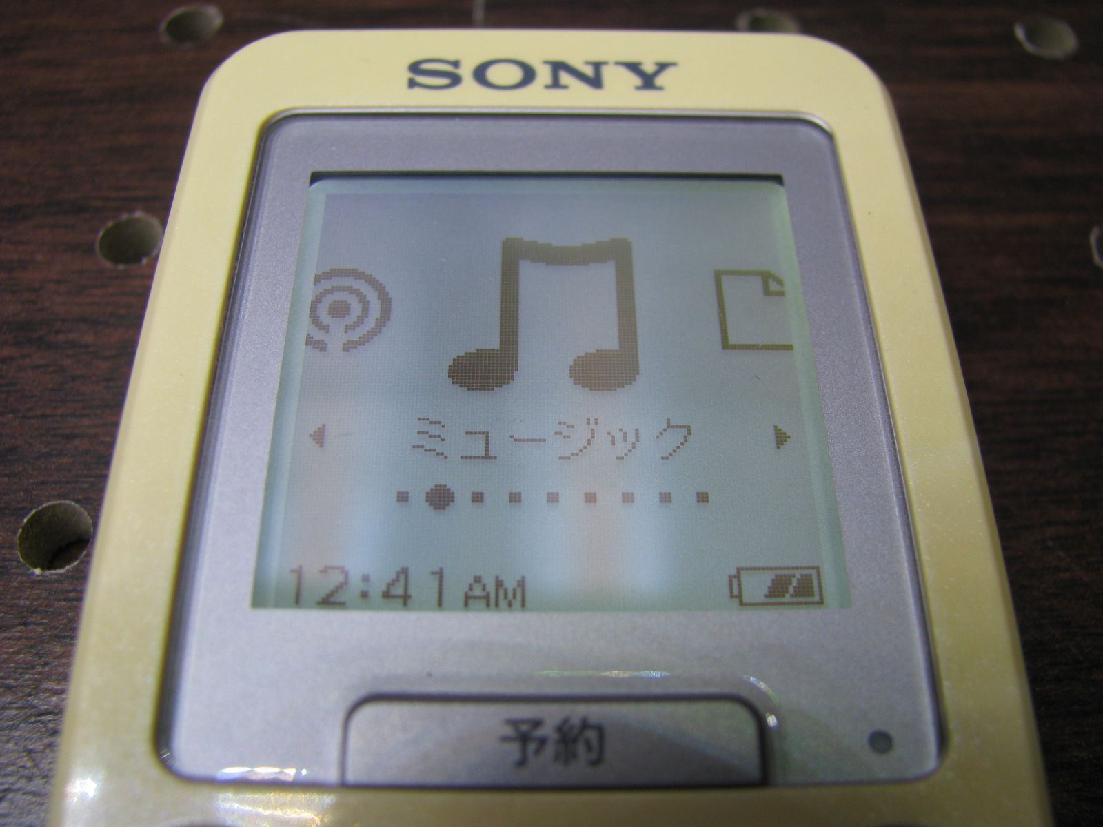 R2208】SONY ICZ-R100 ポータブルラジオレコーダー - メルカリ