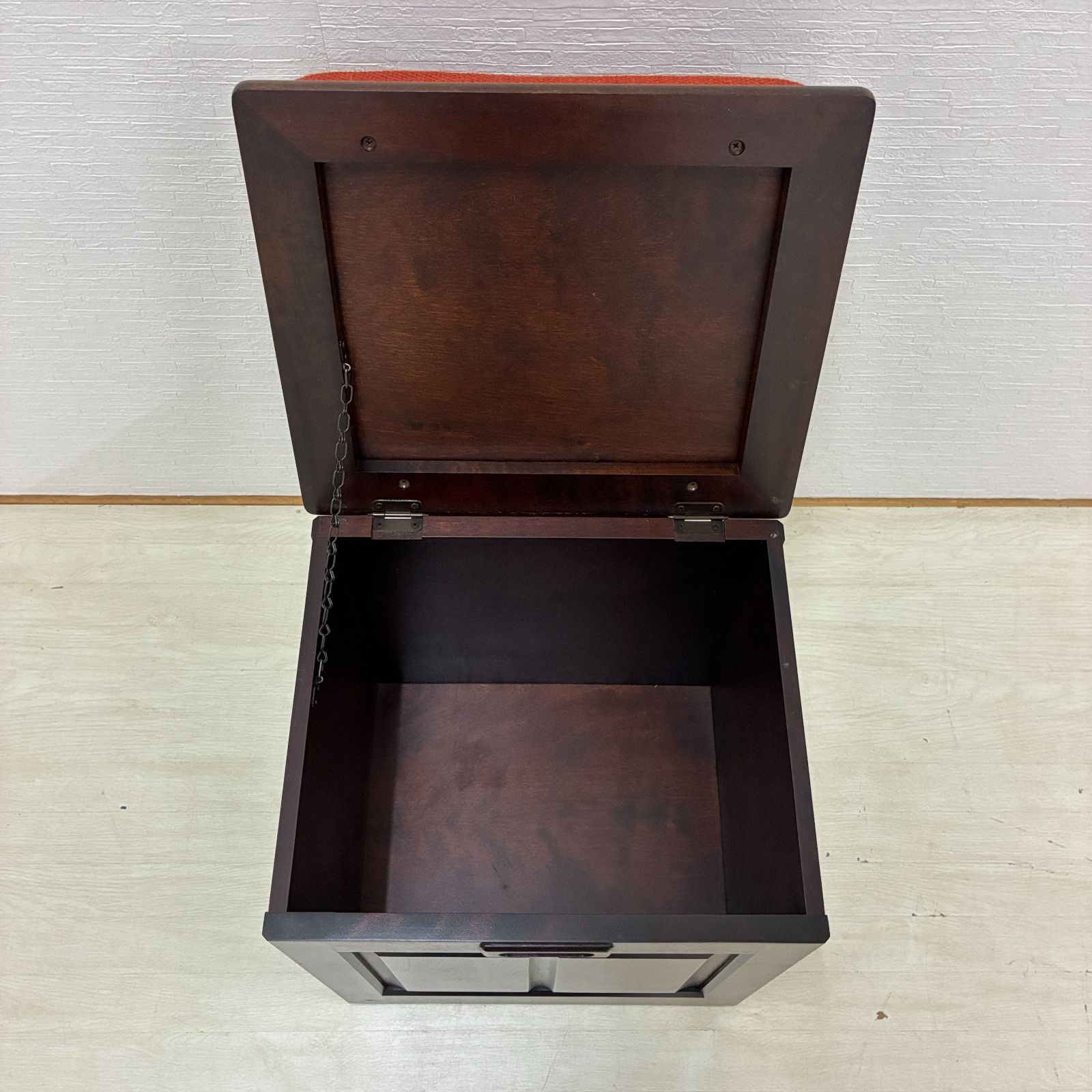 北海道民芸家具　ドレッサー用スツール　再塗装済　ＵＳＥＤ 北海道民芸家具】スツール 椅子 ドレッサー椅子 収納付き B - メルカリ