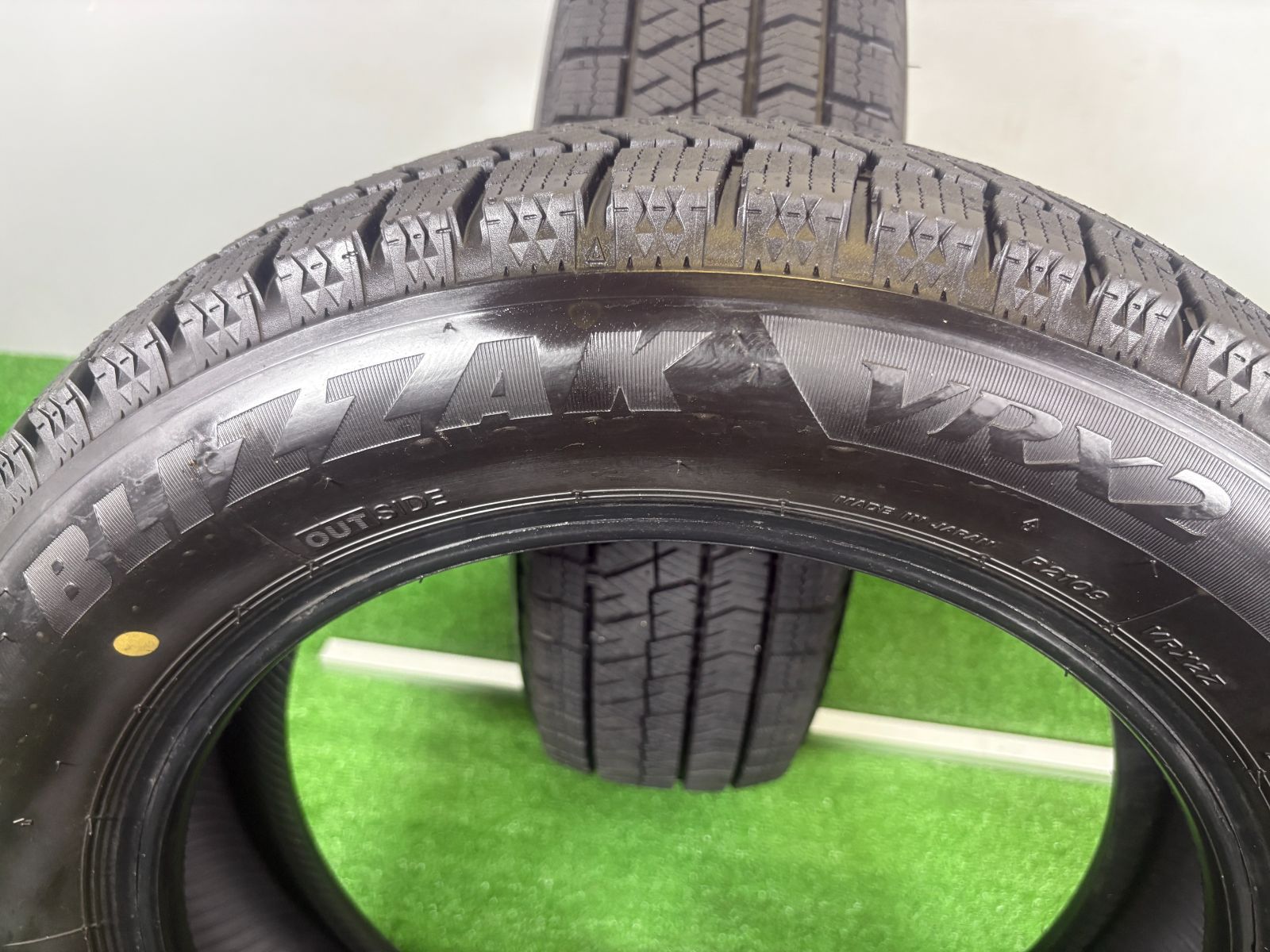 送料無料☆155/65R14 ブリヂストン VRX2 2024年製 2本 冬 タイヤ