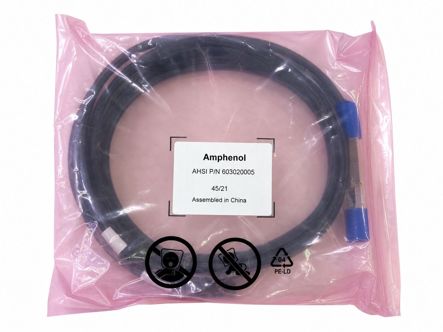 新品未使用 Amphenol 603020005 CA32432-0095 40G QSFP+ DACケーブル 5m