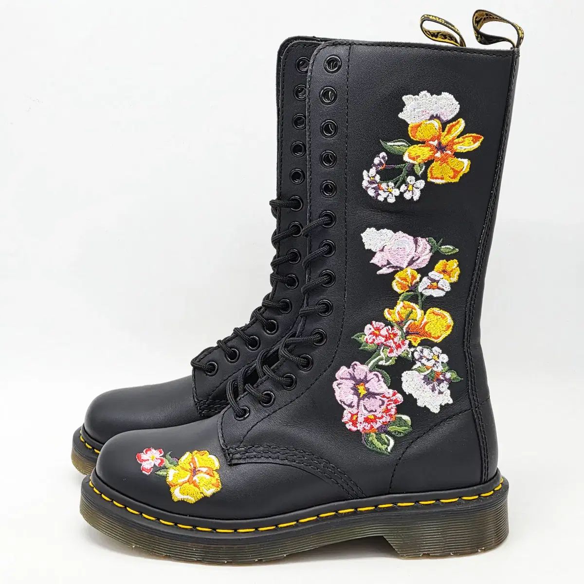 DR. MARTENS ウィメンズ 1914 VONDA II 14ホール (4)
