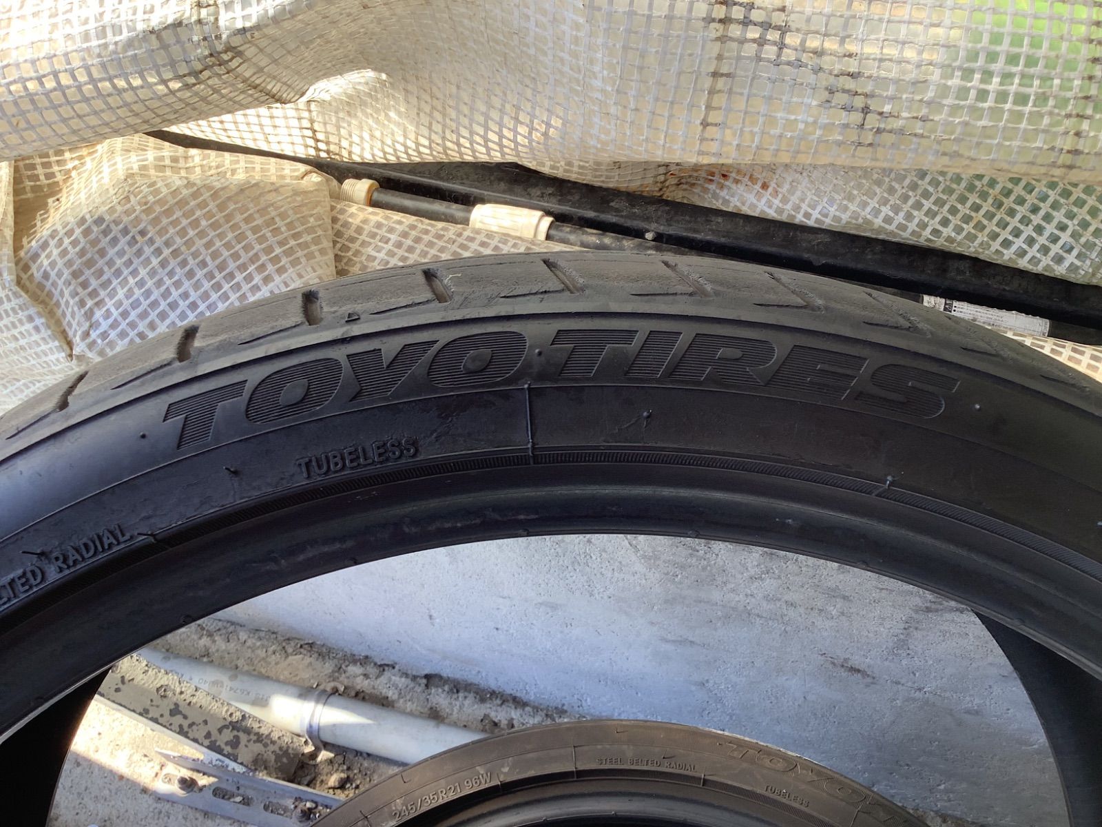 送料込み] 245/35R21 96W 2024年製 TOYOTIRES PROXES FD1 トーヨー