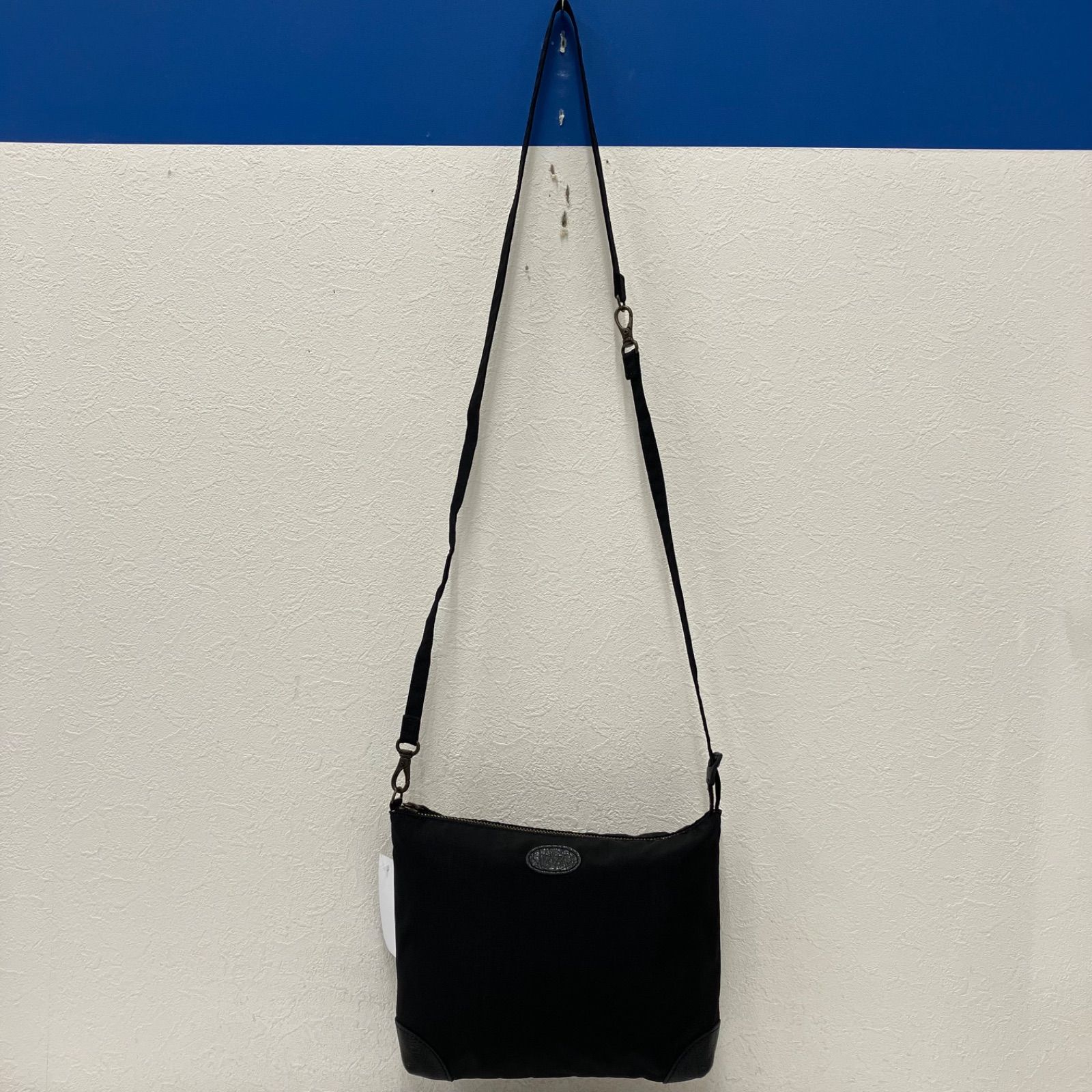 5975 【美品】 IBIZA イビサ イビザ ショルダーバッグ ブラック 黒 