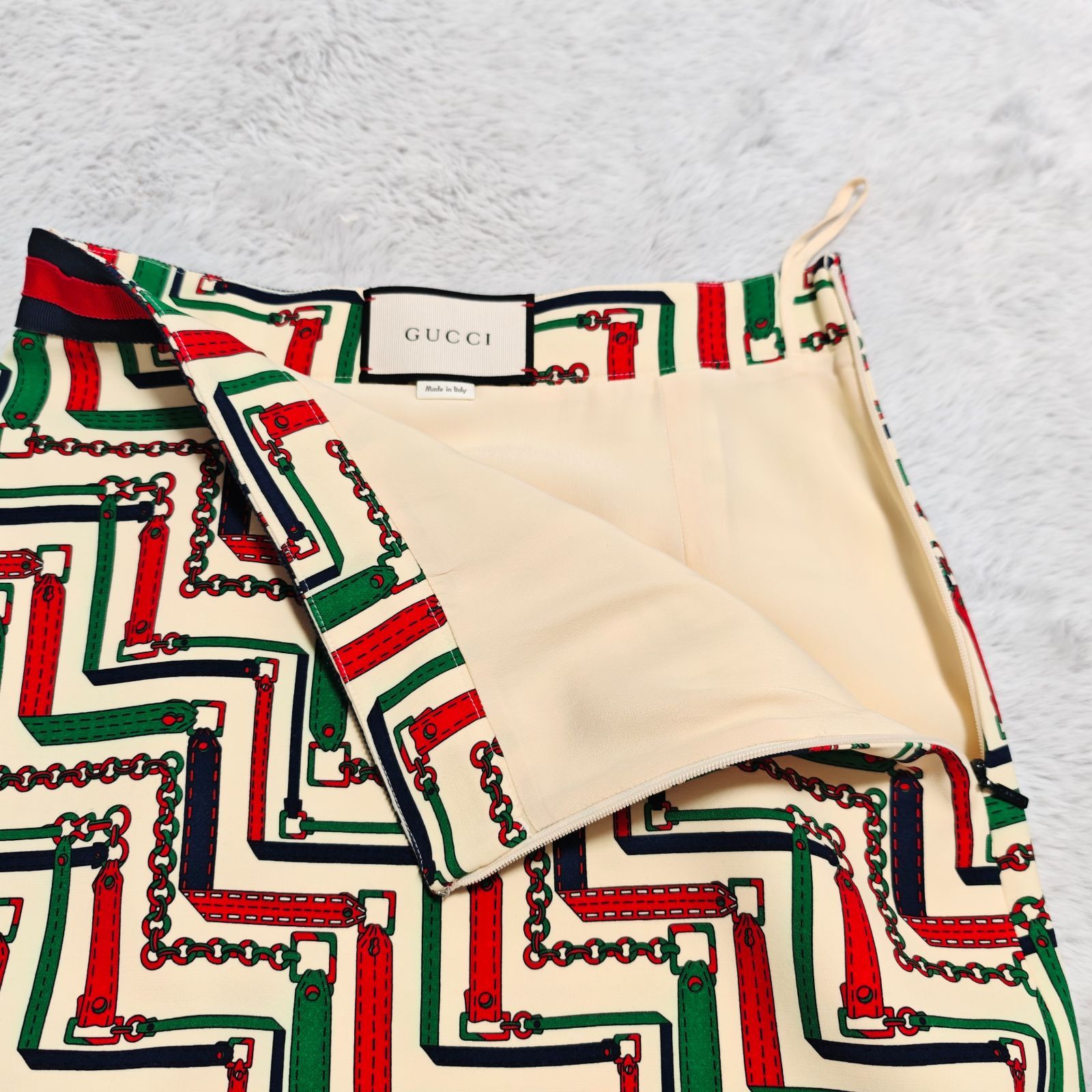 GUCCI グッチ チェーンベルト柄 タイトスカート アイボリー×グリーン