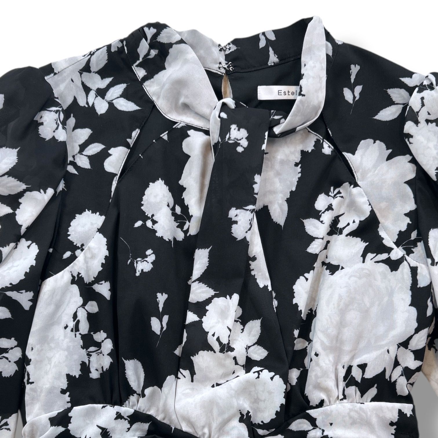 Estella.K エステラケー Abby Flower Dress クロスネックタイ