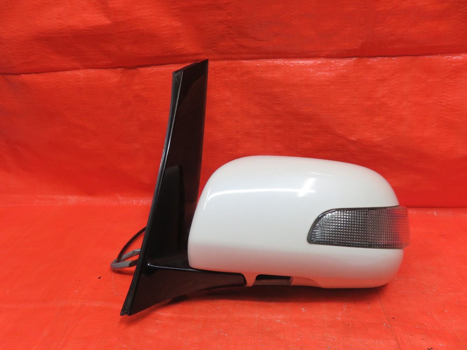 LF979* 動作OK アルファード ANH10W/後期 (左)ドアミラー 助手席 サイドミラー ウインカー付 070ホワイト /ANH15W ＭNH10W MNH15W ※蓋欠品 7,722円