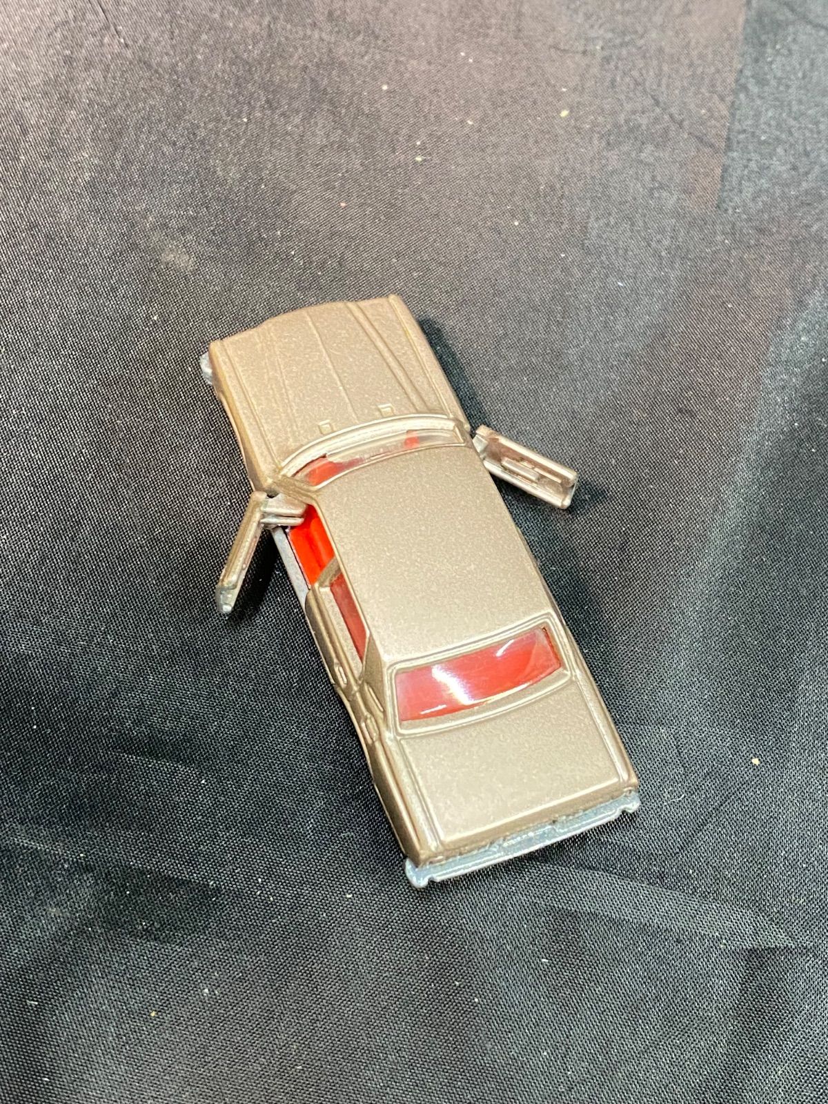 希少・箱付】トミカ 黒箱 No.32 トヨタ クラウン 2600