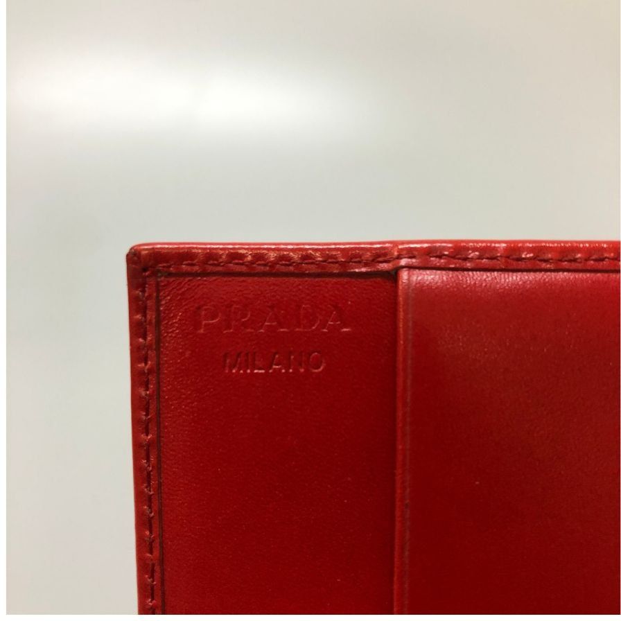 PRADA 名刺入れ レッド プラダ 名刺入れ カードケース レッド PRADA【AFI14】 - メルカリ