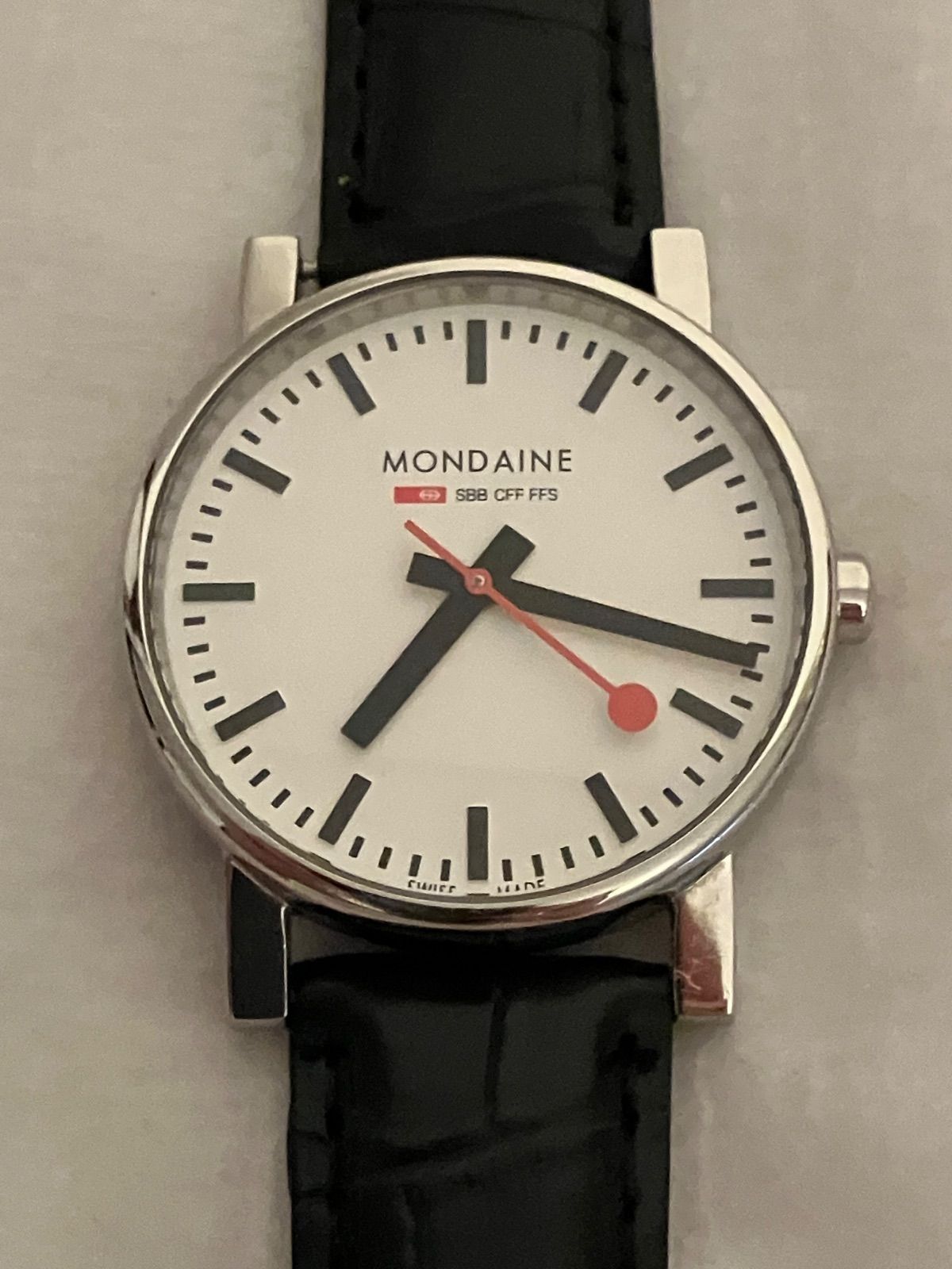 BEMY MARTIN中古。開栓していません。2001年 値下げ 稼働☆MONDAINE モンディーン SBB CFF FFS QZ 腕時計 電池、革
