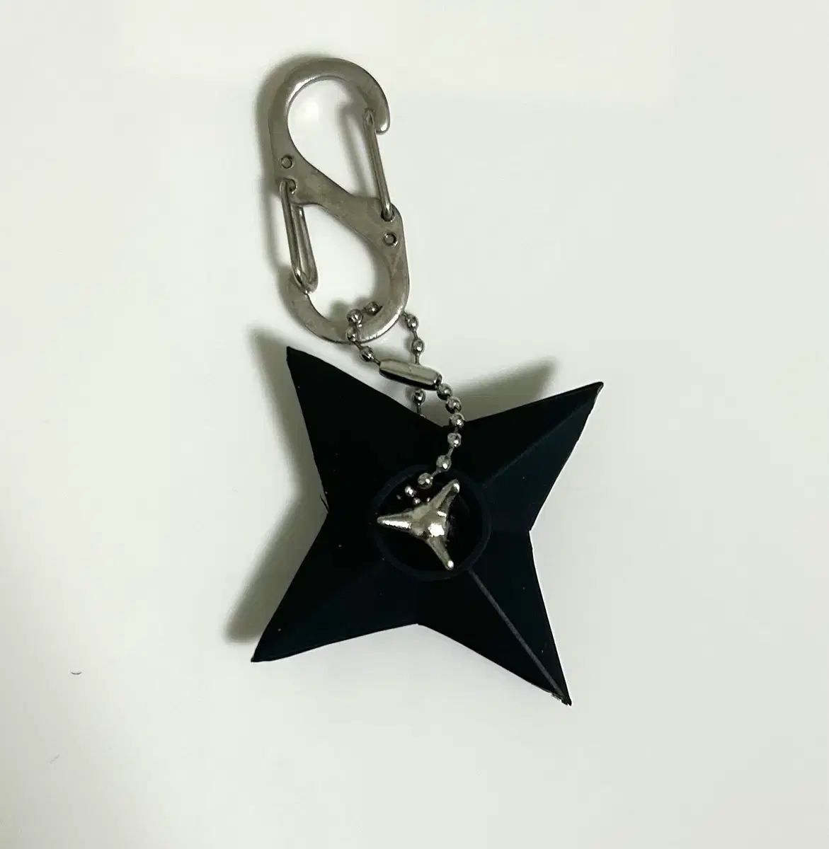 忍者道場 キーホルダー カラビナ 忍者 手裏剣 NARUTO -ナルト- ブラック シルバー