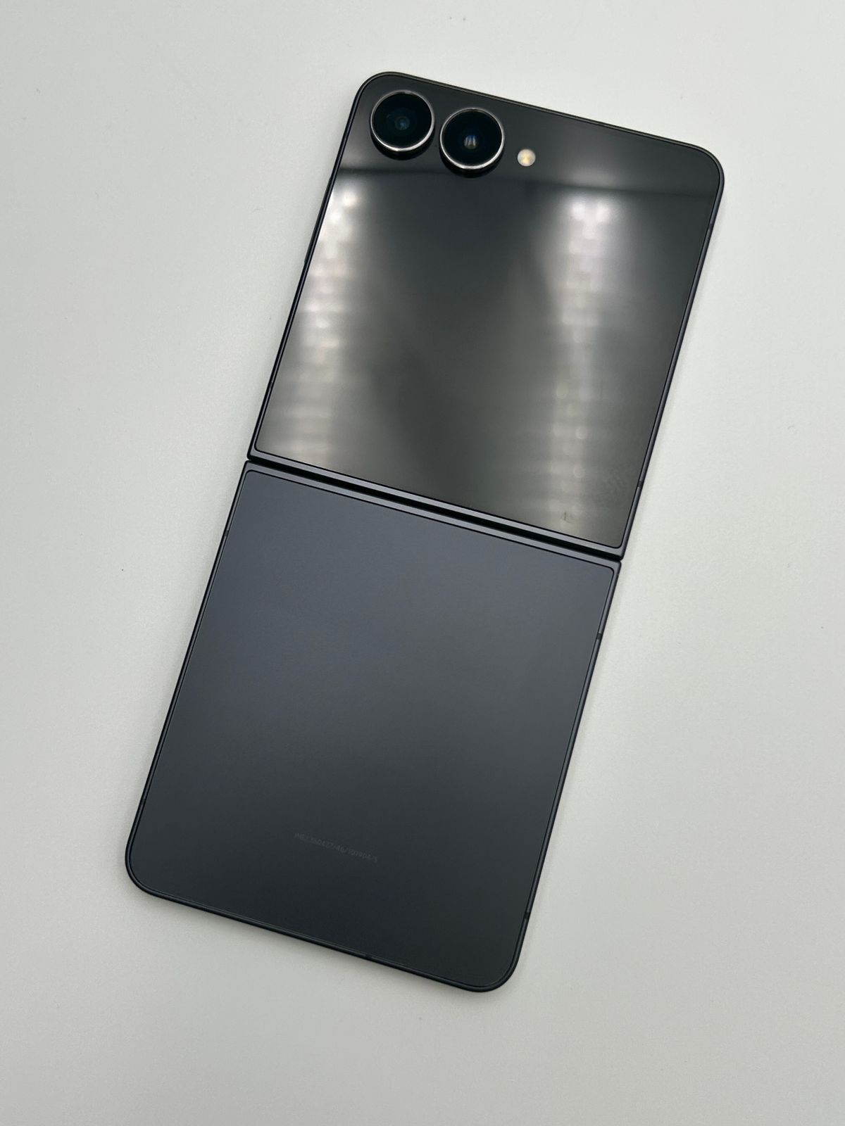 Galaxy Z Flip7 256GB ジェットブラック 中古C - メルカリ