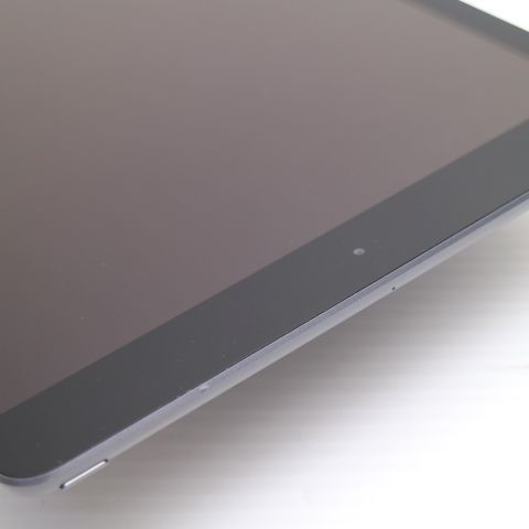 新品同様 iPad 第8世代 Wi-Fi 32GB スペースグレイ 即日発送