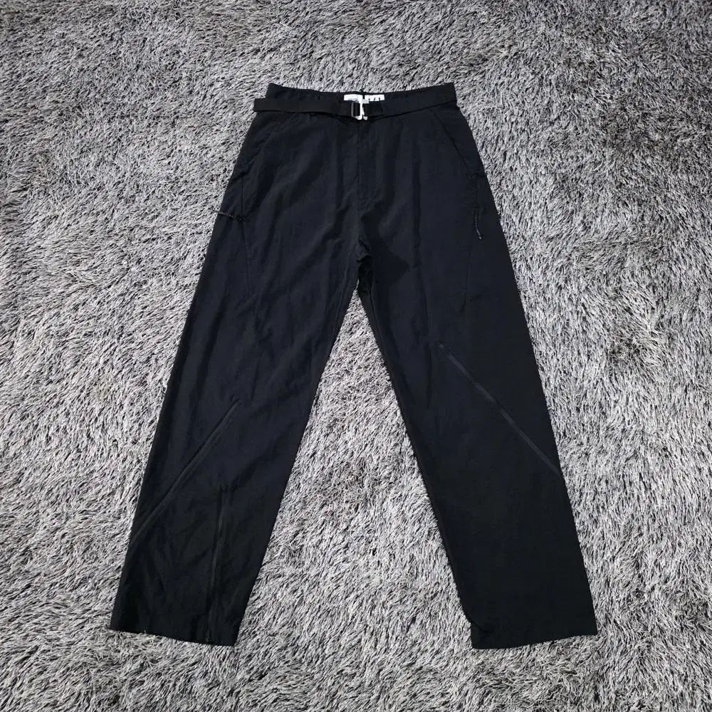 FREKER ジッパー ブラック パンツ/メンズ(30インチ)/B1388/新品レベル