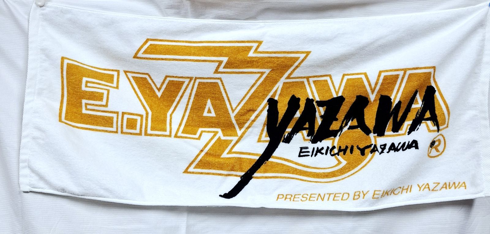 E.YAZAWA 特大タオル　中古 中古☆矢沢永吉 E.YAZAWA フェイスタオル ゴールド - メルカリ