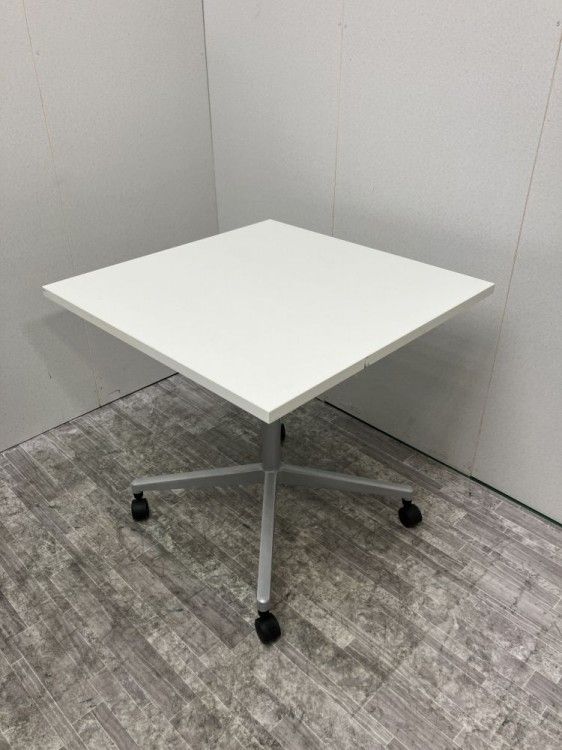 【中古品】コクヨ ジュートシリーズ 750角テーブル MTT-JT77MAW/ ホワイト 18,796円
