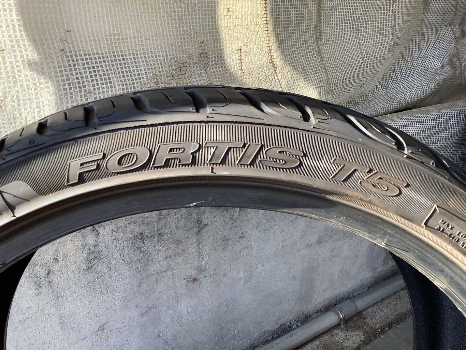 送料込み] 245/35R20 95Y 2024年製 MAXTREK FORTIS T5 マックス