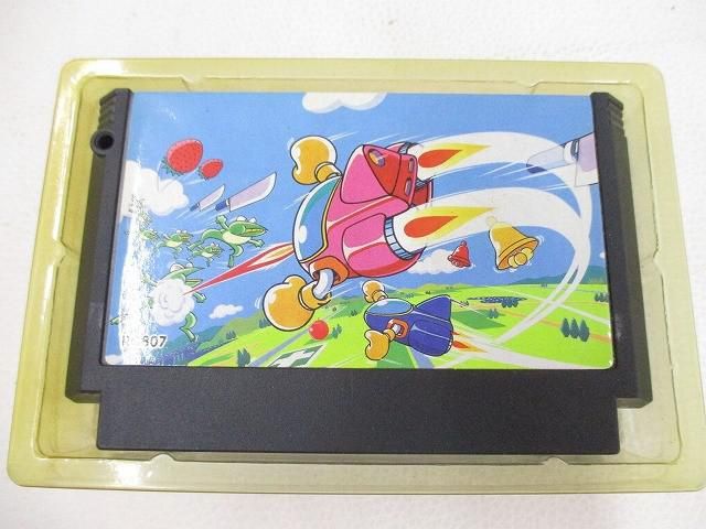 中古品 ゲーム ファミコン ソフト ツインビー 箱・取説付き - メルカリ