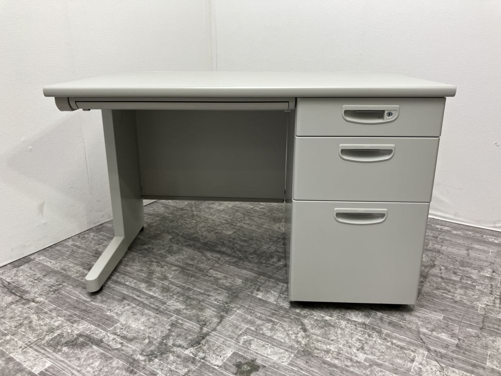 【中古品】ナイキ NED 1100片袖デスク ホワイト