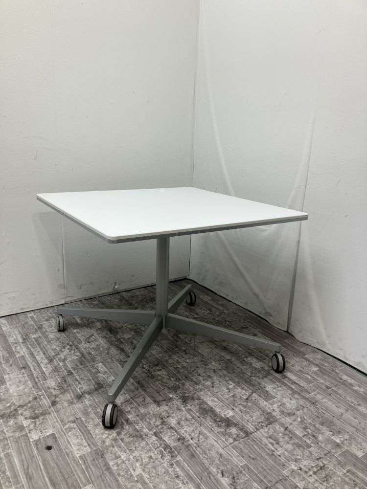 【中古品】オカムラ 900角テーブル ホワイト