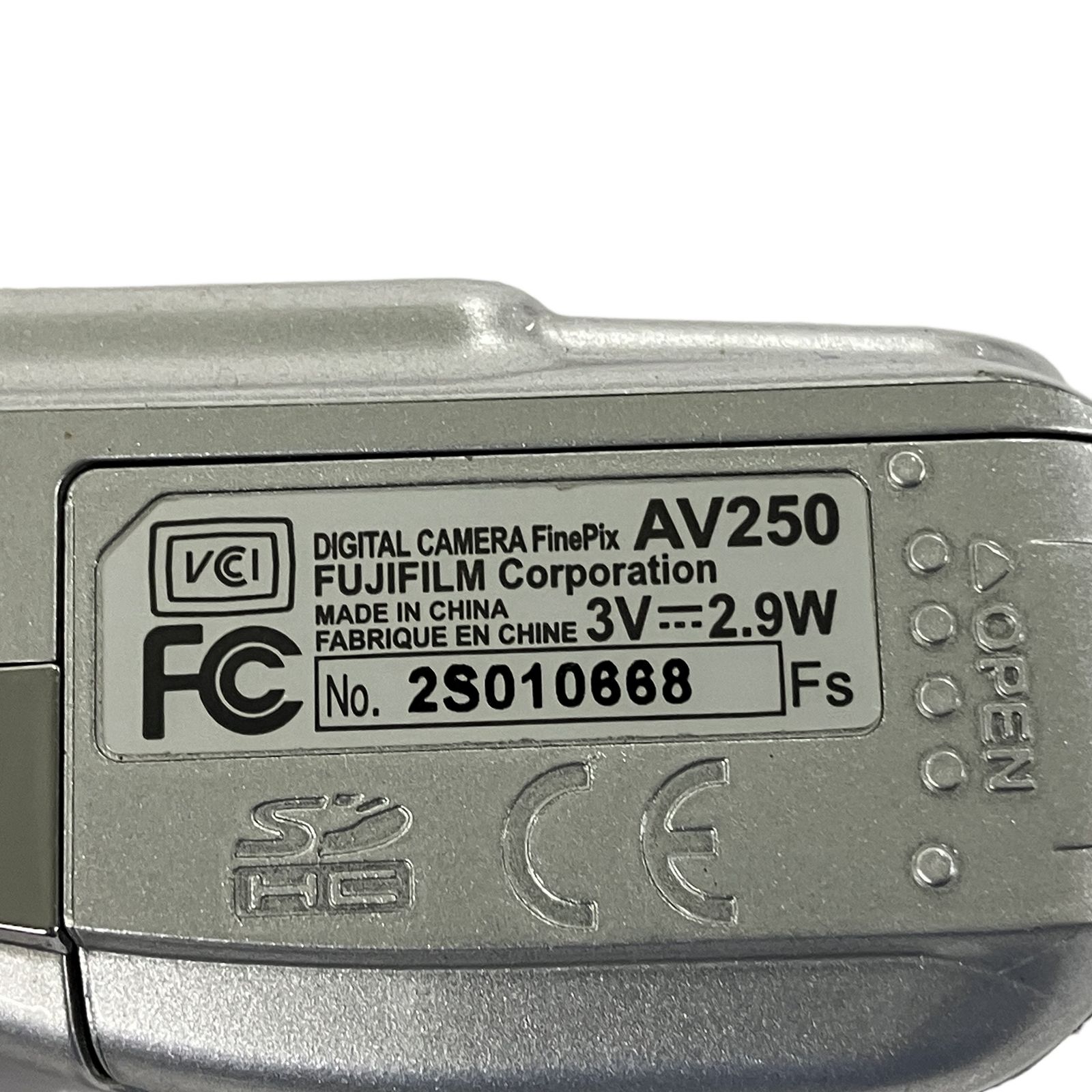FUJIFILM FinePix AV250 シルバー コンデジ 中古 訳あり Y11440200
