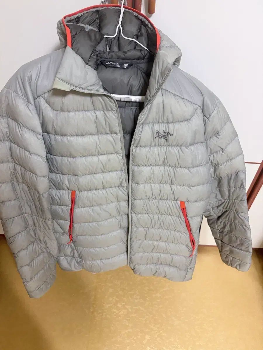 ARC'TERYX Cerium ヘビータート売ってみます