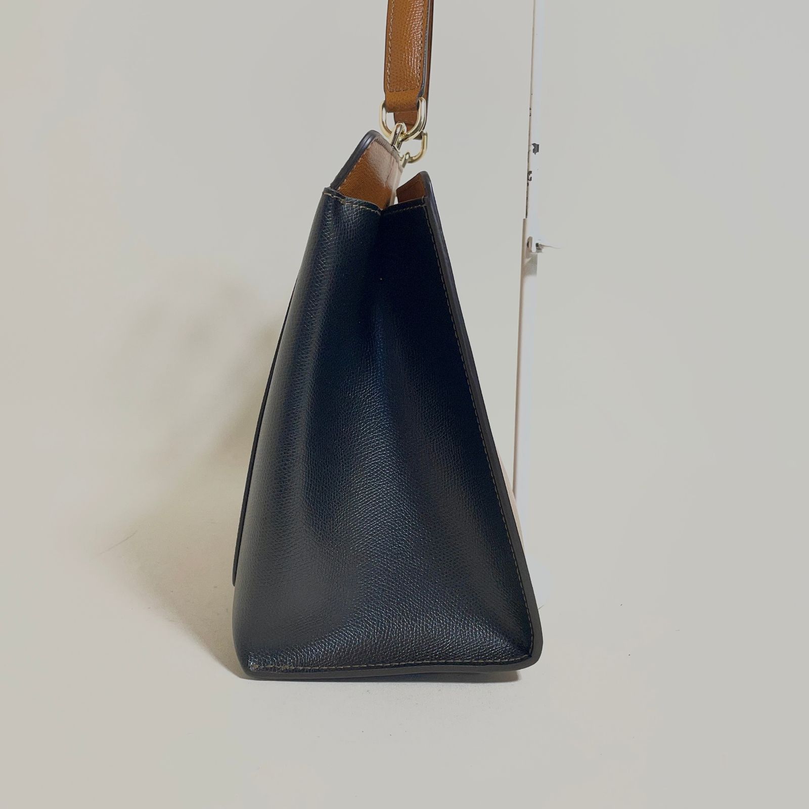2606-202｜美品｜フルラ 2WAYハンドバッグ マルチカラー ターンロック
