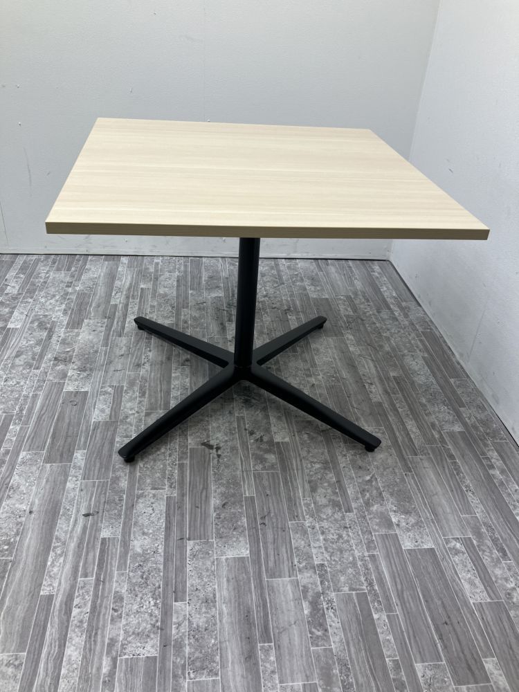 【中古品】ウチダ 900角テーブル ナチュラル