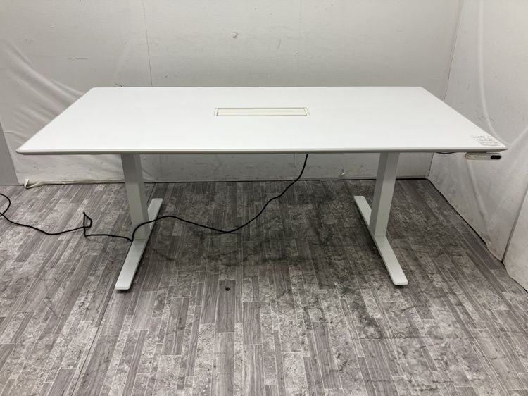 【中古品】オカムラ スイフトシリーズ 電動昇降式1800ミーティングテーブル 3S153P MY01 ホワイト