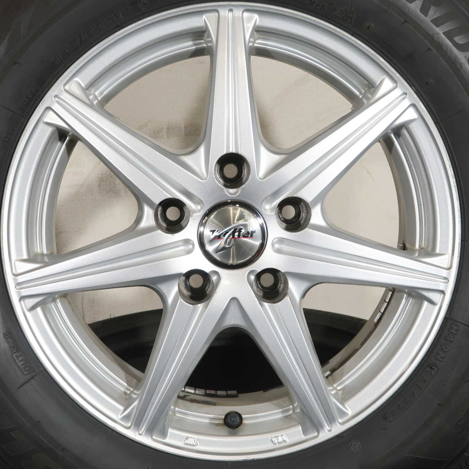 セレナ C27 C26 ヴォクシー ノア 80 等 4本 社外 15インチ 6J +43 5H 