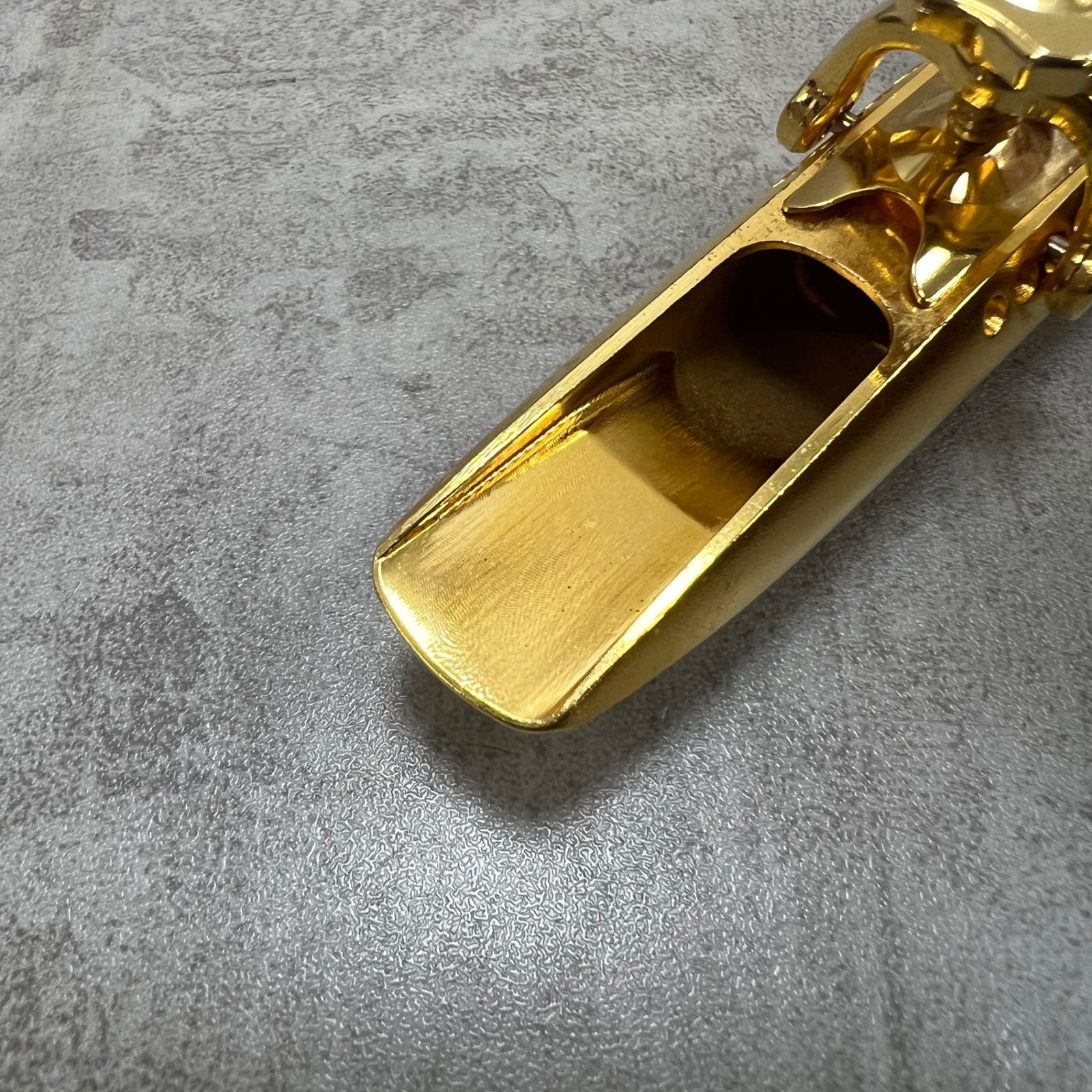 美品 セオワニ DURGA 5 Metal 6 アルトサックス用マウスピース 6 24W5