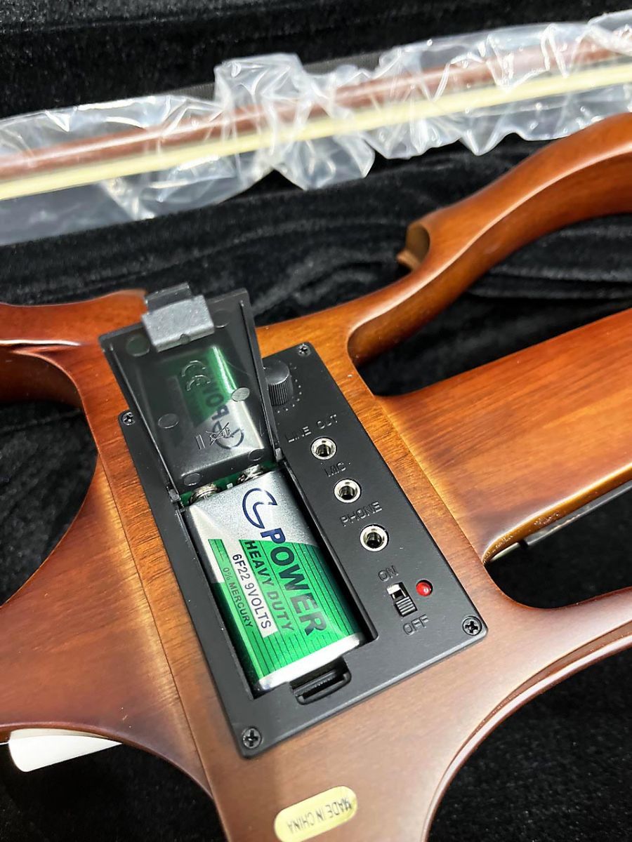 現状品】 KIKUTANI キクタニ エレクトリック バイオリン ケース付 ESV