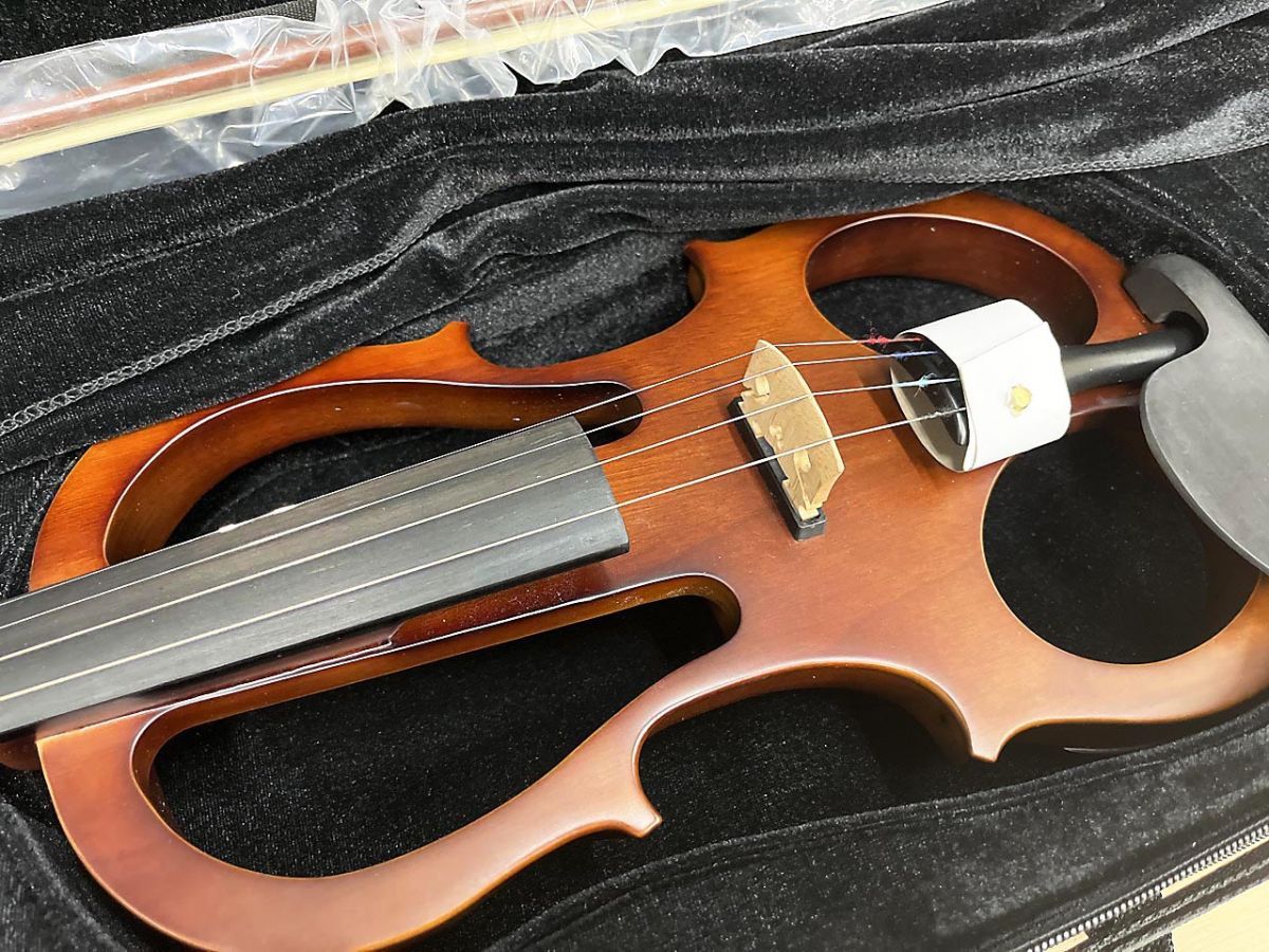 現状品】 KIKUTANI キクタニ エレクトリック バイオリン ケース付 ESV