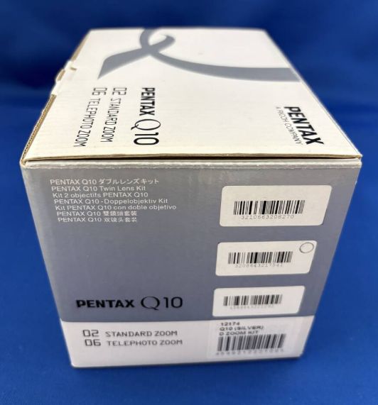 希少　未使用品　PENTAX Q10 ダブルズームキット