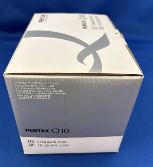 希少　未使用品　PENTAX Q10 ダブルズームキット