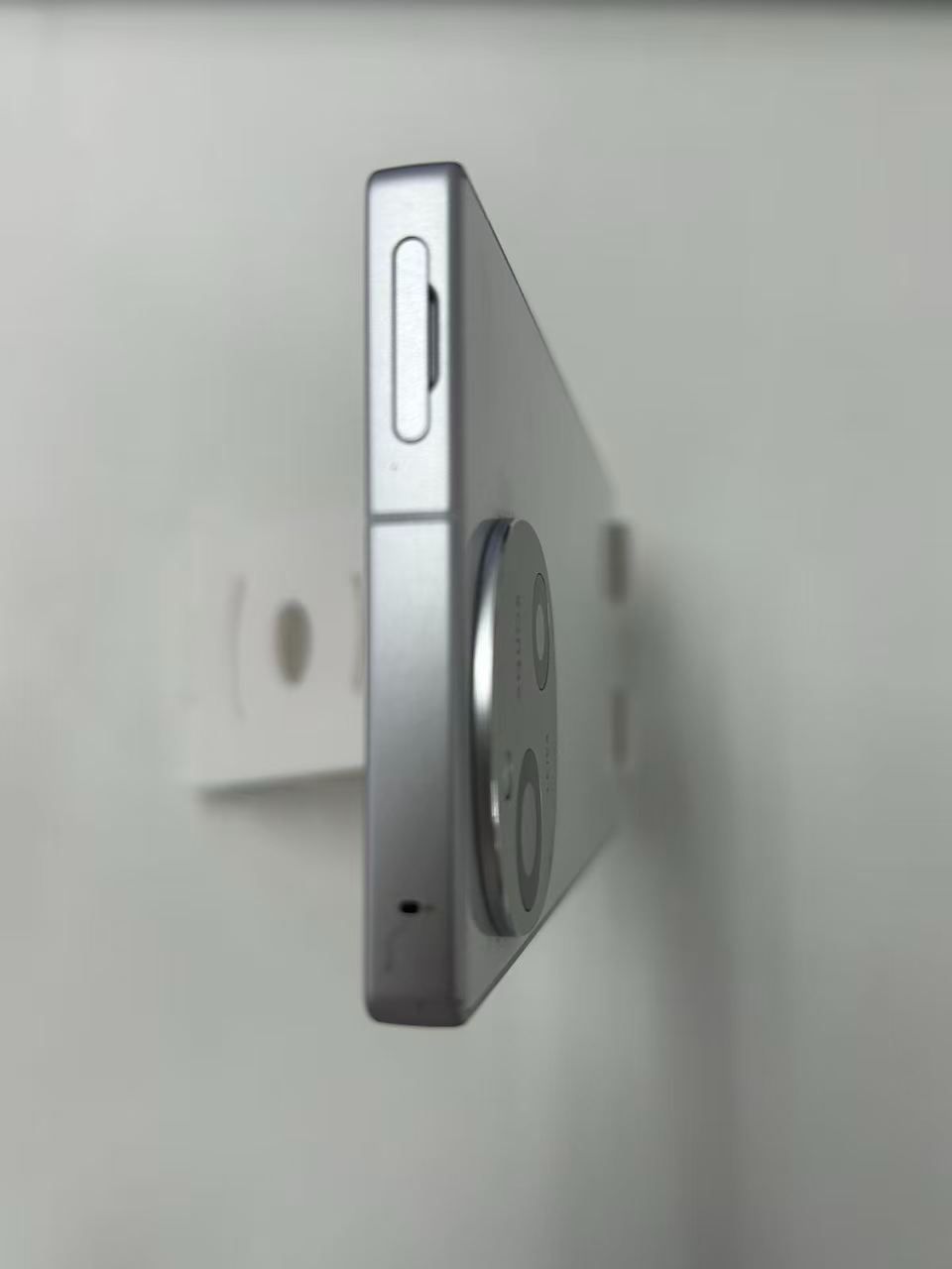 AQUOS R9 ホワイト ジャンク 2 ジャンク】AQUOS R9 ホワイト - メルカリ