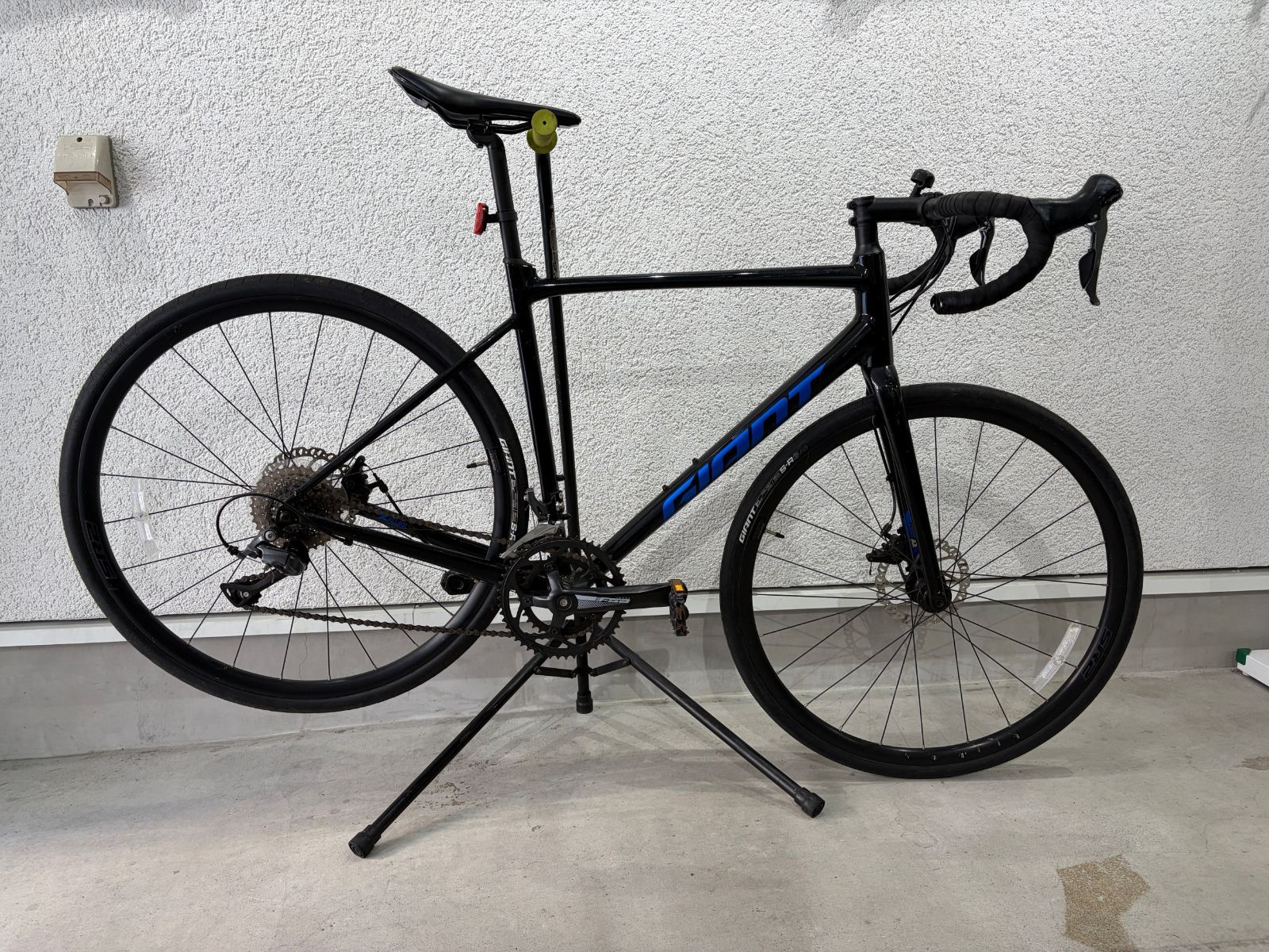 【専用】GIANT CONTEND ロードバイク Claris Giant CONTEND AR 4 (Claris) ジャイアント ロードバイク 中古車