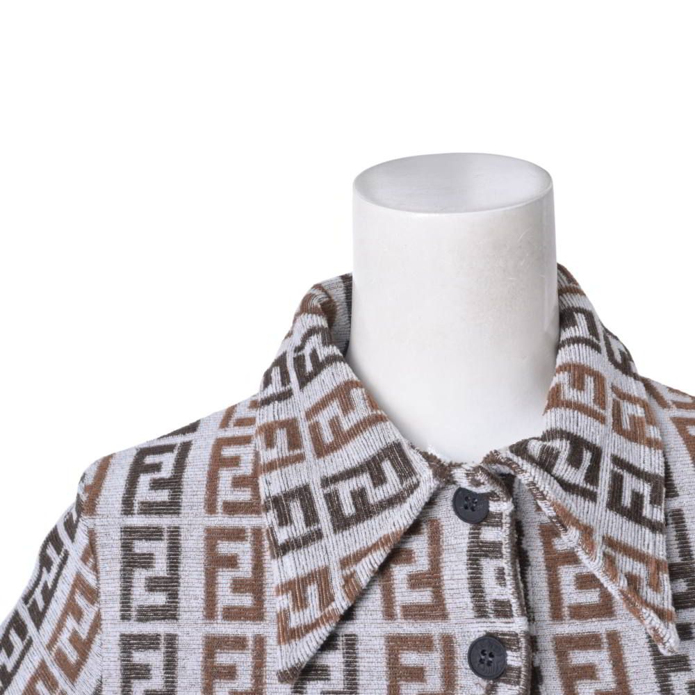 新品✨FENDI ズッカ柄 　ポロシャツ 　コットン　サイズ40 FENDI ズッカ柄 パイル ストレッチ ポロシャツ - メルカリ